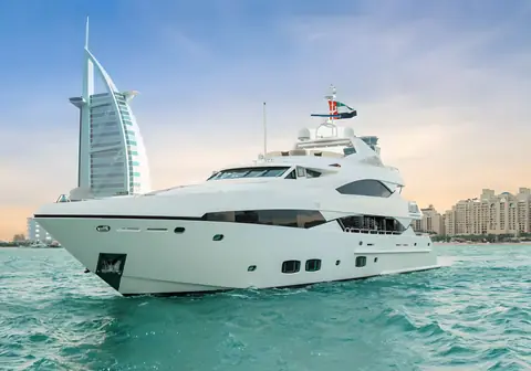 Аренда яхты Sunseeker 140 ft в Дубае — 140 фт, до 60 чел.