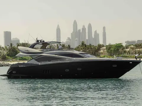 Аренда яхты Sunseeker 90 ft в Дубае — 90 фт, до 30 чел.